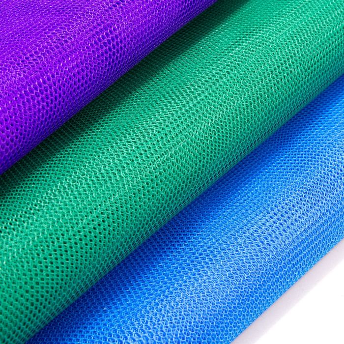 StretchTulle: elastic mesh for events or theatres