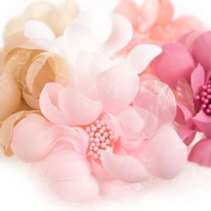 www.houseofadorn.com - Flower Mini Bella Petals w Stamens 8cm Style 7073 (Price for 2)