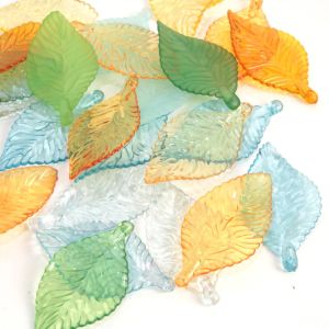 www.houseofadorn.com - Leaves - Plastic 3D Leaf Pendant Style 10805 (Pack of 12)